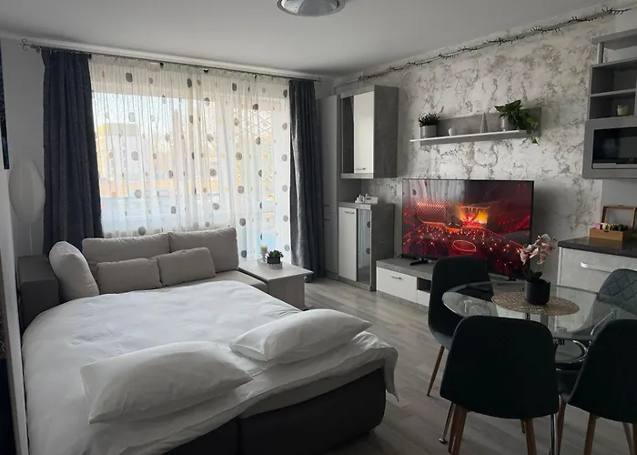 2 Langa Coresi - Apartment